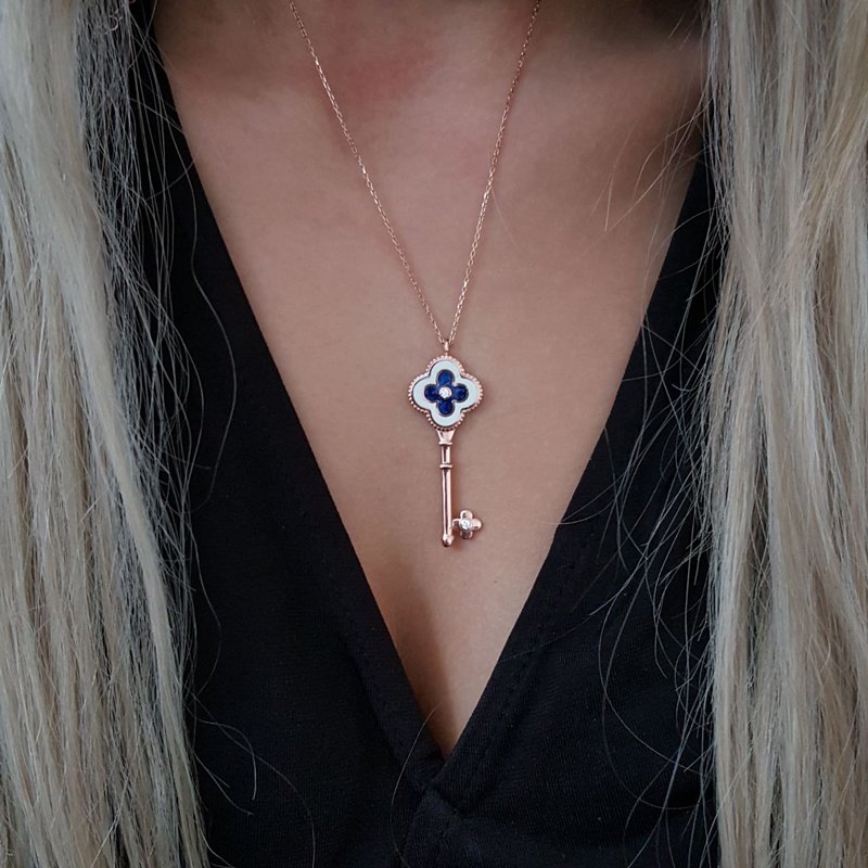 Beelo Silver 925K Gümüş Tasarım Anahtar Kolye