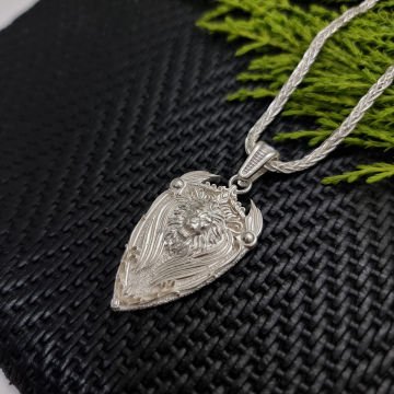 Beelo Silver 925 Ayar Gümüş Aslan Kral Erkek Kolye