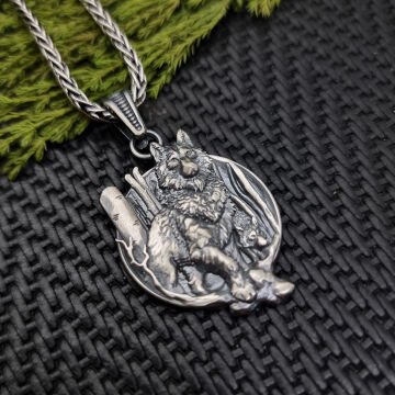 Beelo Silver 925 Ayar Gümüş Kabartma Kurt Madalyon Kolye