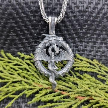 Beelo Silver 925 Ayar Gümüş Ejderha Kılıc Erkek Madalyon Kolye