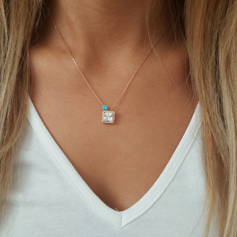 Beelo Silver Gümüş 925K Gümüş  Taşlı  Tasarım  Kolye