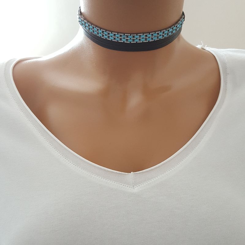 925K Gümüş Deri Baget Taşlı Choker Kolye