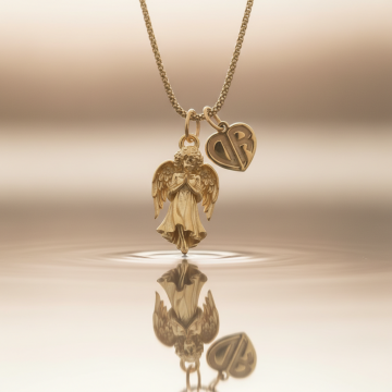 925 Ayar Gümüş Dua Eden Melek Kolye Kişiye Özel Harfli Altın Kaplama Melek Kolye