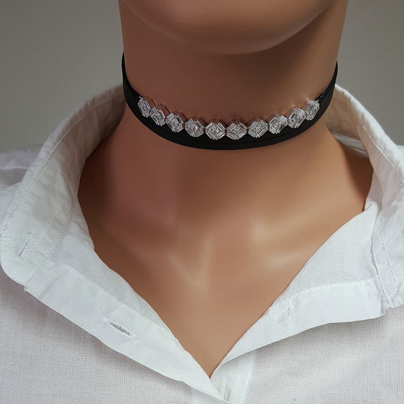 925K Gümüş Deri Baget Taşlı Choker Kolye
