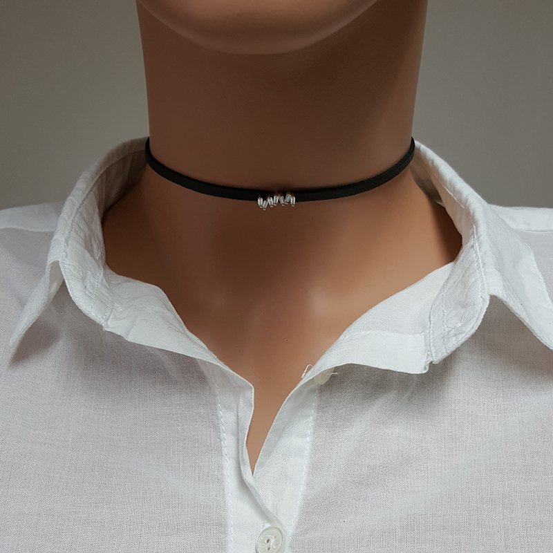 925K Gümüş Deri Baget Taşlı Choker Kolye