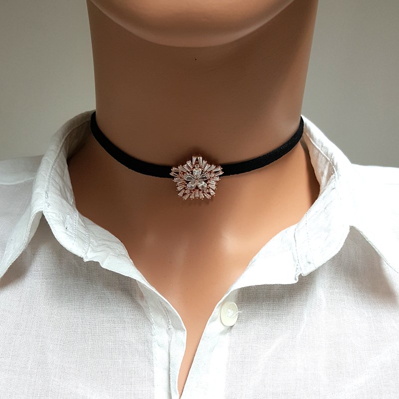 925K Gümüş Deri Tasarım  Baget Taşlı Choker Kolye