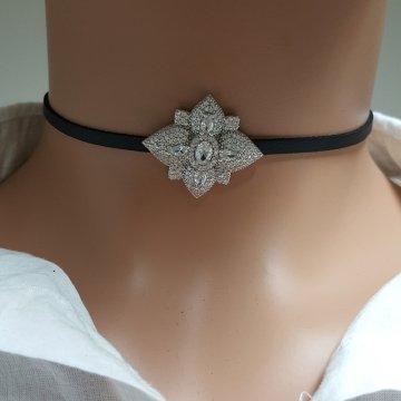 925K Gümüş Deri Tasarım  Baget Taşlı Choker Kolye
