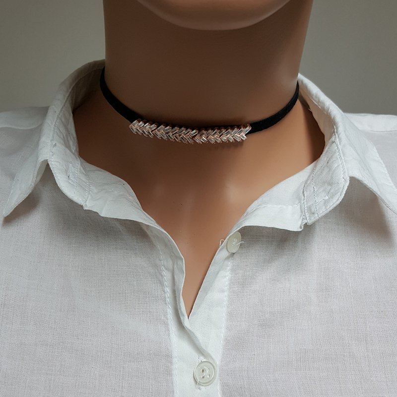 925K Gümüş Deri Tasarım  Taşlı Choker Kolye