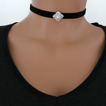 925K Gümüş Deri Baget Taşlı Choker Kolye