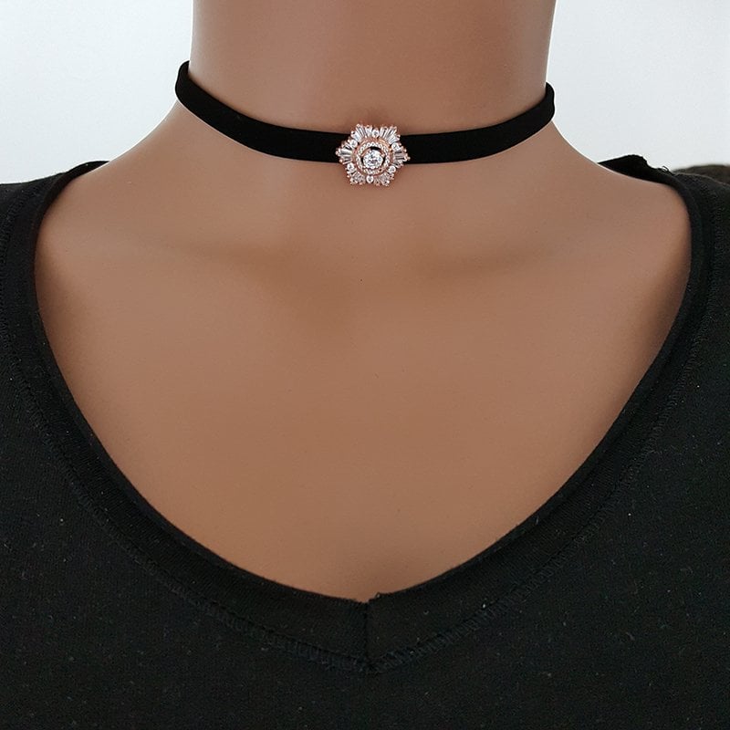 925K Gümüş Deri Baget Taşlı Choker Kolye