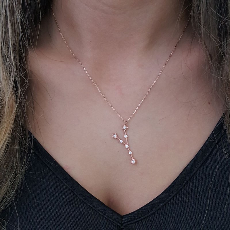 Beelo Silver 925K Gümüş Boga Burcu  Kolye